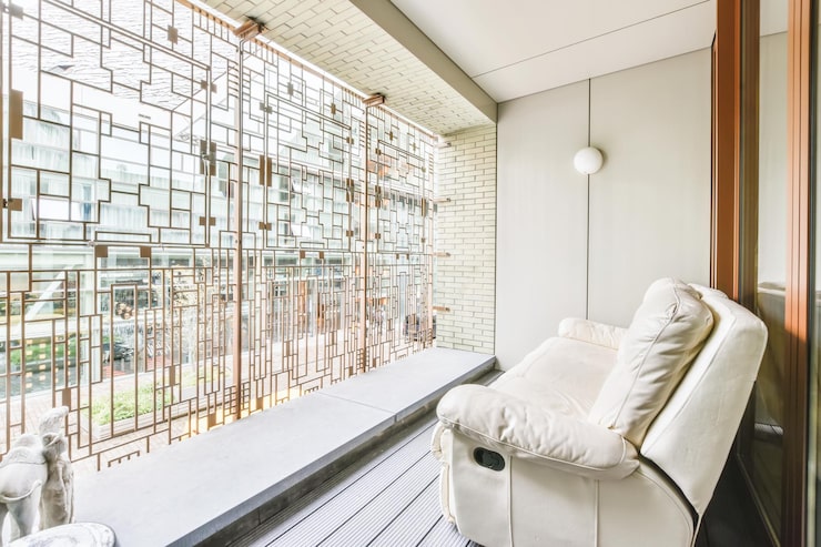 Roller blinds bedroom